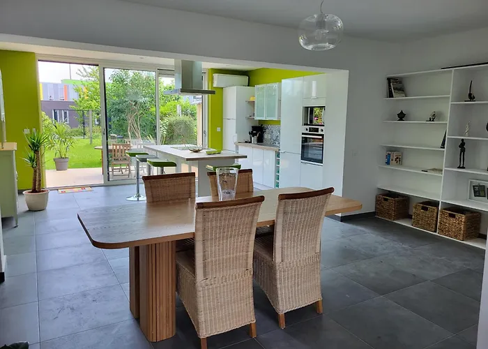 Maison Theb