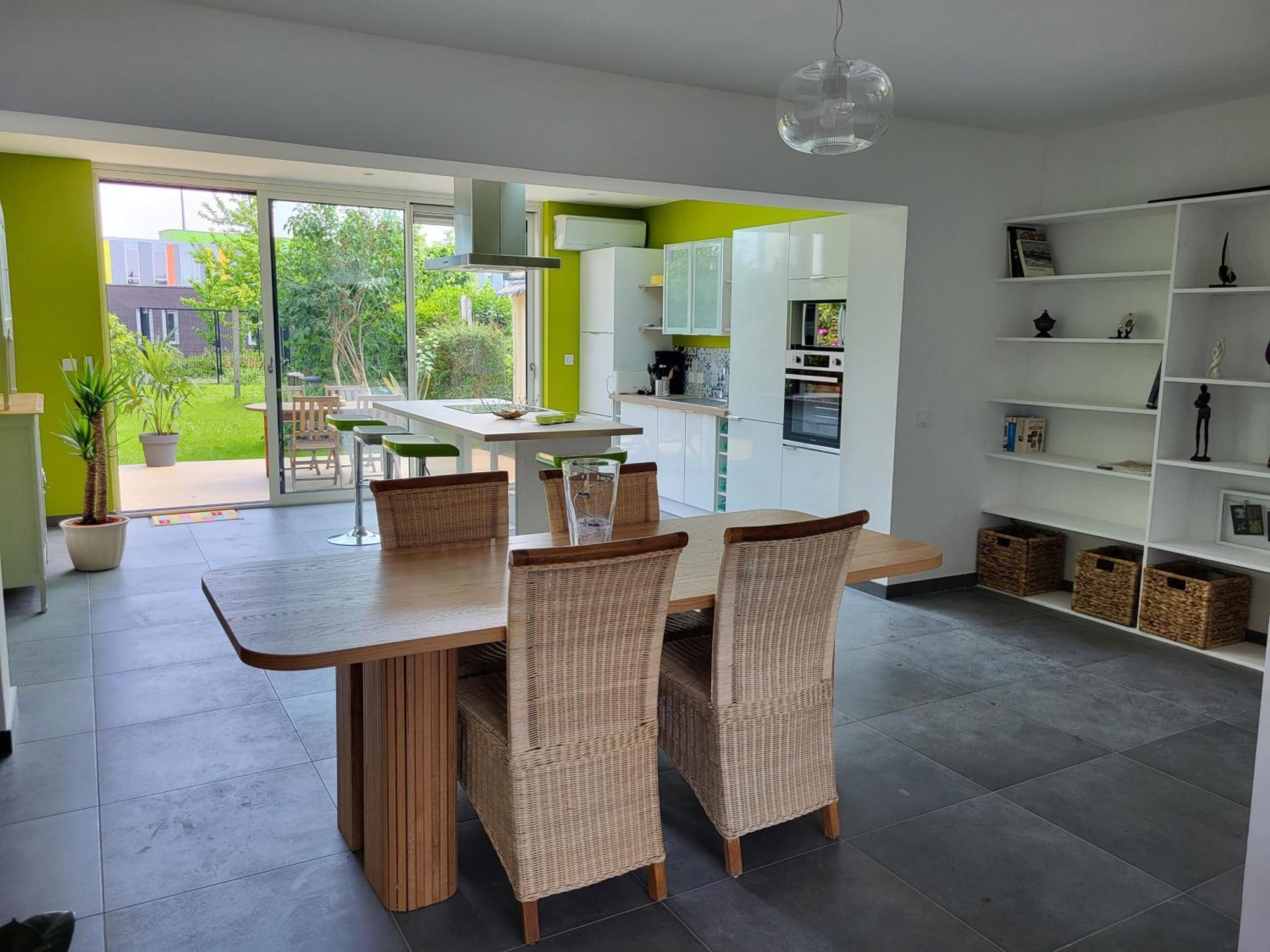 Maison Theb